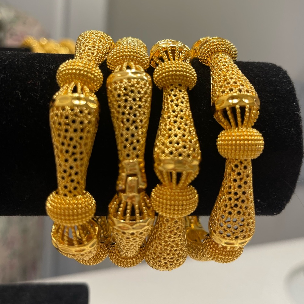 gold plated bangles - Picture 3 of 4